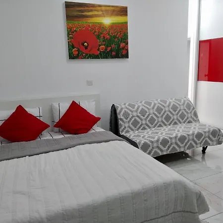 Dream- Downtown-studios Apartment Paphos